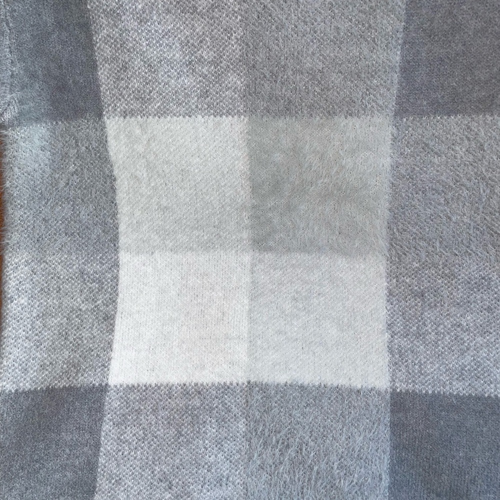 Ann Taylor Fuzzy Cozy Crew Neck Sweater - Picture 5 of 9